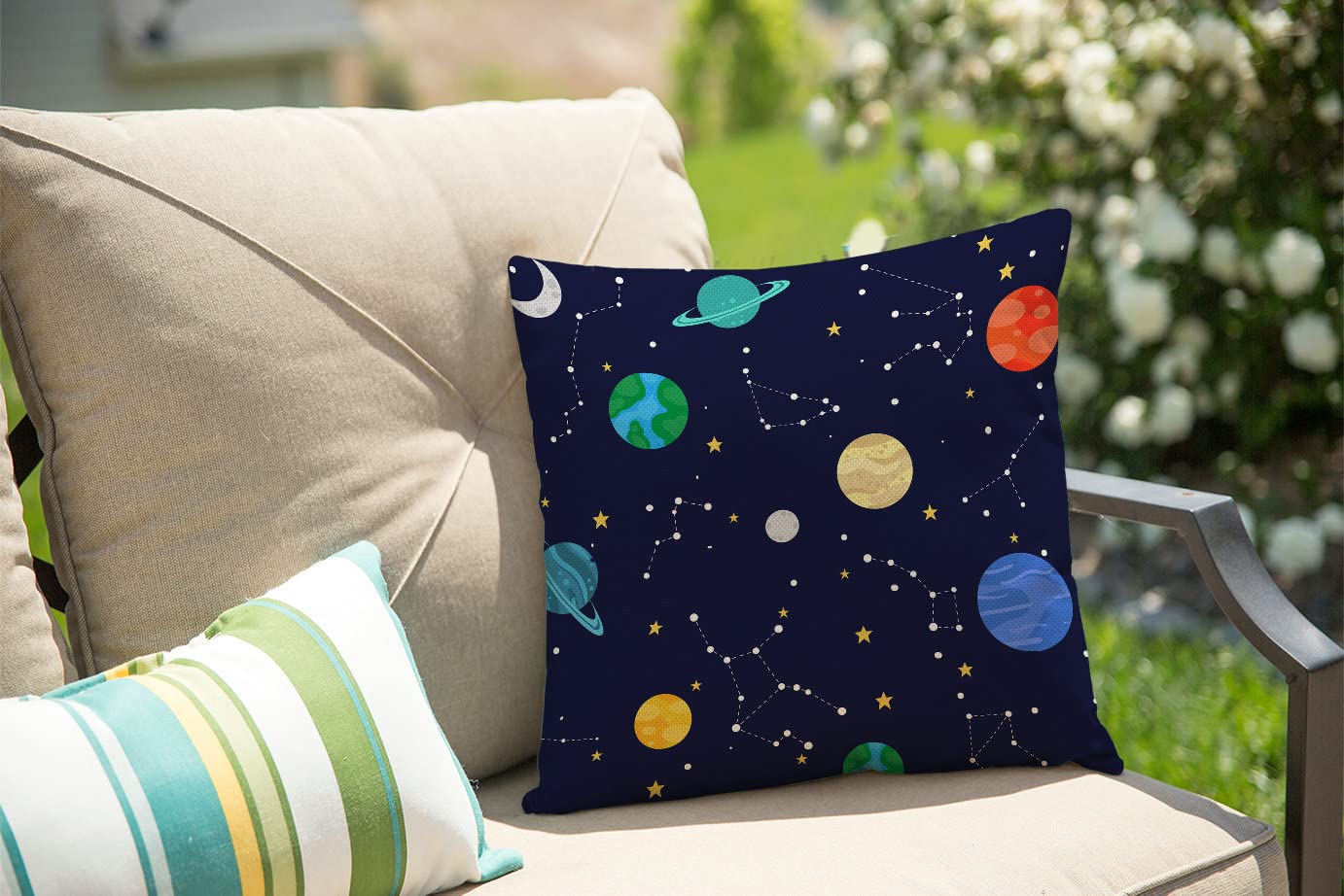 Amazon.co.jp: スロークッションカバー 18x18インチ 宇宙 カラフルな